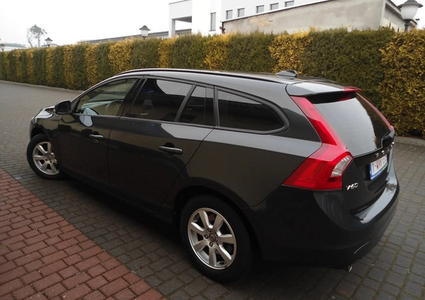 Volvo V60 cena 38600 przebieg: 263000, rok produkcji 2013 z Nowe małe 631